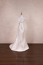 Load image into Gallery viewer, Michelle Gown