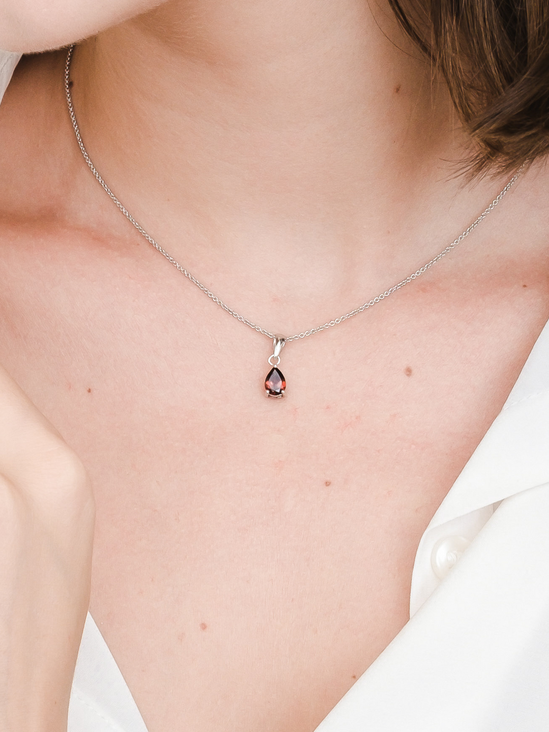Laura Necklace (Garnet) - Rhodium Plated