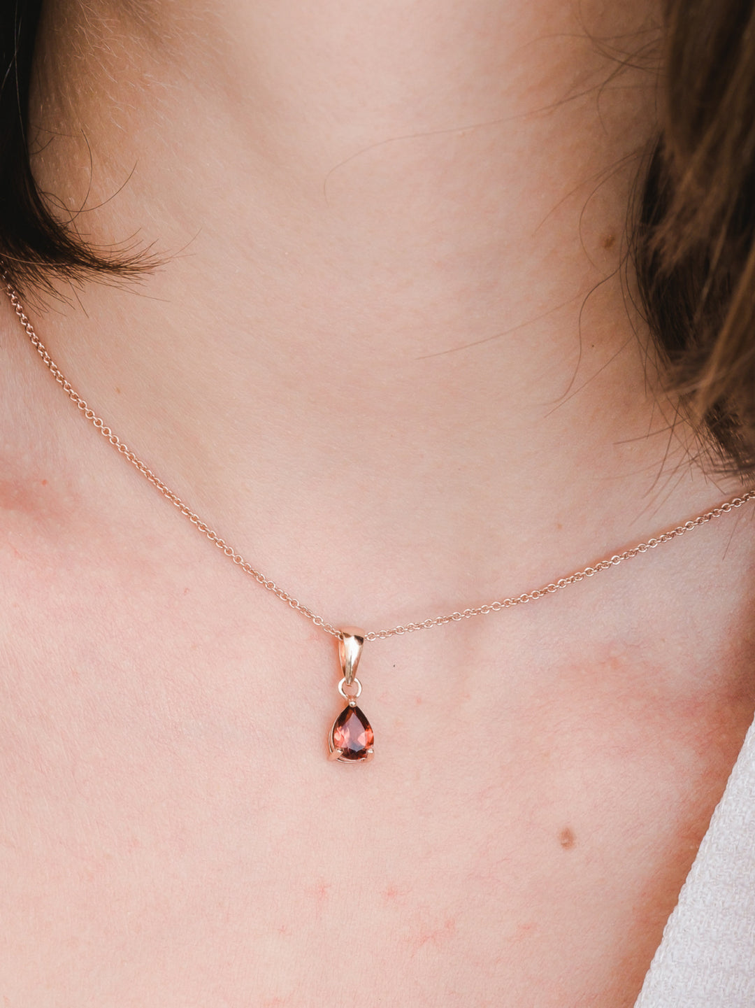 Laura Necklace (Garnet) - Rose Gold Plated