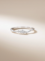 Load image into Gallery viewer, Delilah Ring (Diamonds) - 18K Gold

