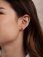 Load image into Gallery viewer, Blue Sapphire Oval Platinum Earrings
