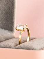 Load image into Gallery viewer, Jamie Ring - Moissanites - 18k Yellow Gold
