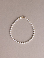 Load image into Gallery viewer, Tiara Freshwater Pearl - 18K Yellow Gold Bracelet
