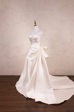 Load image into Gallery viewer, Abigail Gown

