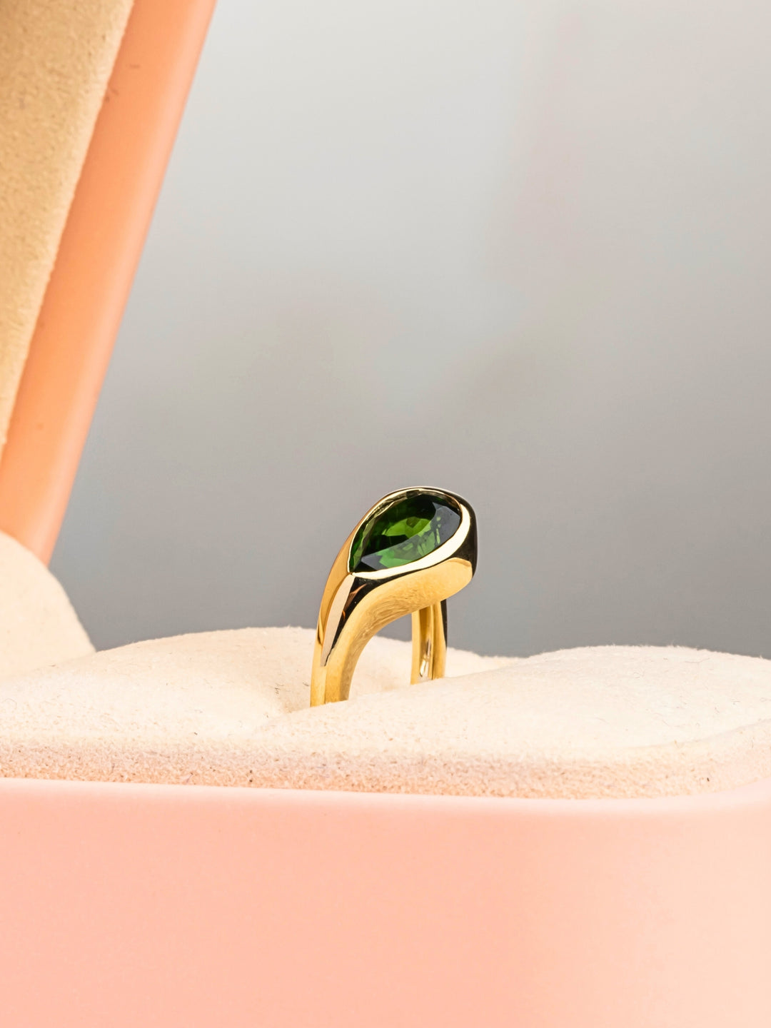 Rachel Ring - Chrome Diopside - 18k Yellow Gold