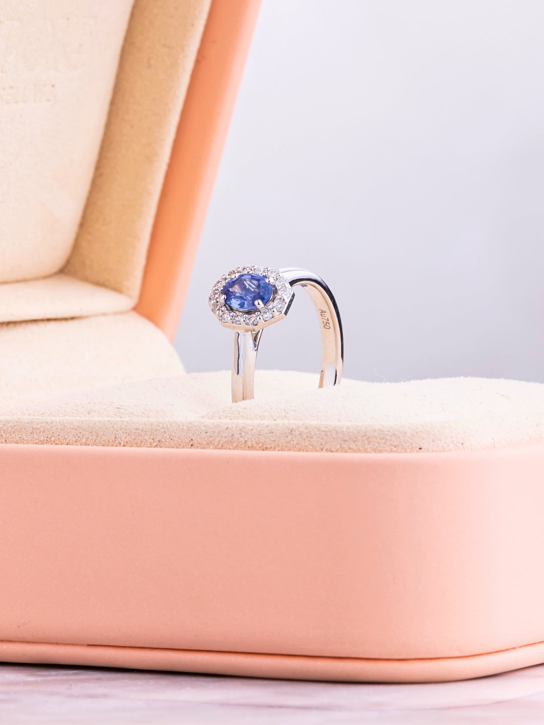 Freya Ring - Blue Sapphire & Lab Grown - 18K White Gold