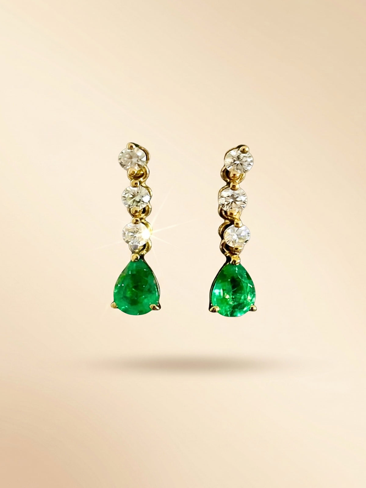 18k yellow gold dangling afghanistan emerald diamonds stud